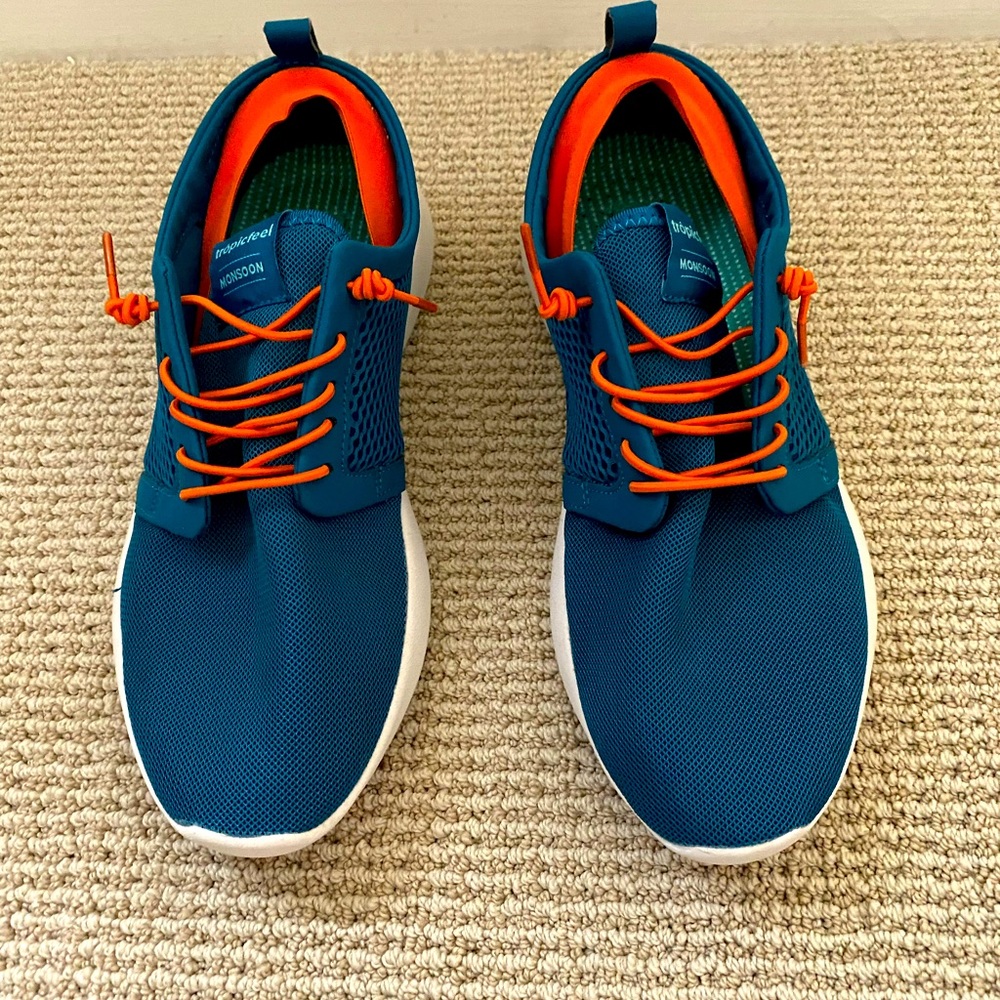 Tropic feel monsoon travel sneaker
